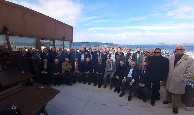 Emekli eğitim yöneticileri ‘Atam İzindeyiz’ kahvaltısında bir araya eldiler