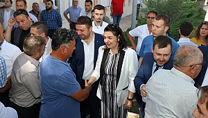 Herkesle bayramlaştı