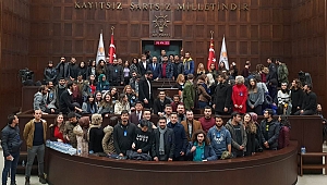 Turan, ÇOMÜ öğrencilerini TBMM’de ağırladı