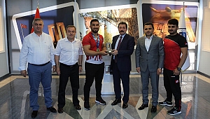 Vali Tavlı, Aktürk’ü tebrik etti