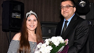 Başkan Öz üniversite öğrencileriyle tanıştı