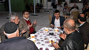 "Kalbimiz ve dualarımız kahraman askerlerimizledir"