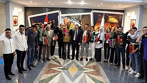 Öğrencilerden, Kahraman Mehmetçiğe selam