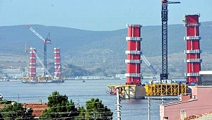 1915 Çanakkale Köprüsü'nün ayakları yükseliyor