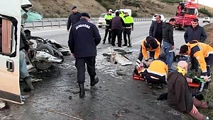 Çanakkale’de trafik kazası; 15 yaralı