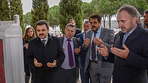 Büyükelçi tarihi alanı gezdi