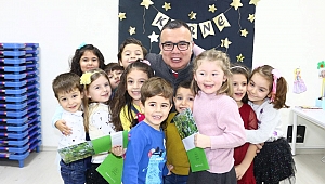 Kepez'de miniklerin karne coşkusu