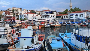 Bozcaada Belediyesi’nden moral şarkısı