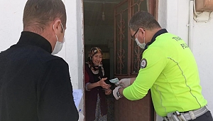 Eceabat'ta vefa grubu ihtiyaçları gideriyor