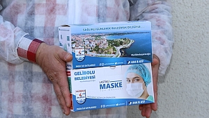 Gelibolu’da maske dağıtımı