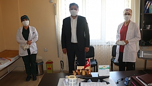 Başkan Uygun’dan sağlıkçılara hediye