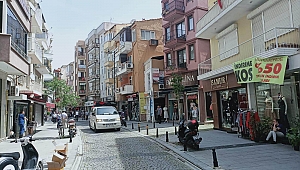 Sokaklarda gençlik şarkıları yayınlandı