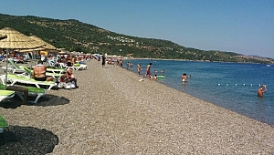Assos sahilleri ziyaretçilerini bekliyor