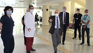 İlk gün 400'ün üzerinde hastaya hizmet