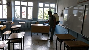 Sınav öncesi okullar dezenfekte edildi