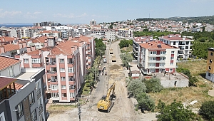 Yılmaz; "Lapseki için aşkla çalışıyoruz"