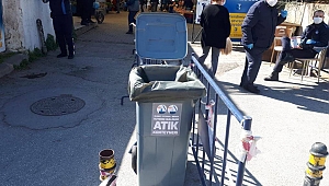 Kullanılmış maske ve eldivenleri sokaklara atmayın