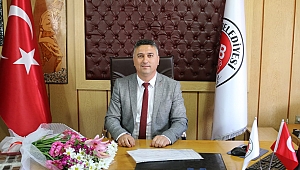 Sözlerini bir bir tutuyor