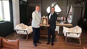 Başkan Semizoğlu'ndan meclis üyesi Şakir Kutluay'a ziyaret