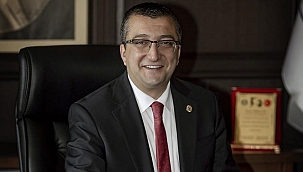 Öz’den kutlama mesajı