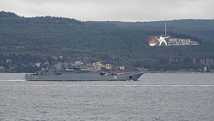 Rus savaş gemileri peş peşe Çanakkale Boğazı’ndan geçti