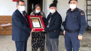Vefatından sonra gelen şahadetname teslim edildi