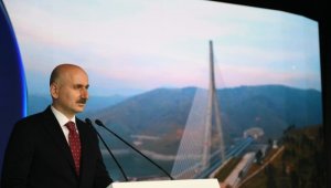 Bakan Karaismailoğlu 2020 yılında yapılan dev projeleri anlattı