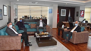 Başkan Gökhan makamında konuklarını ağırladı