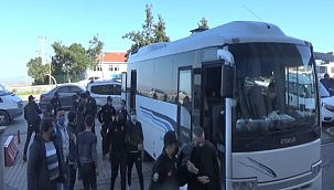 Şafak operasyonu ile yakalanan 15 zehir taciri adliyeye sevk edildi