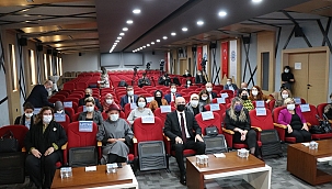 Türk Eğitim-Sen “Kadın Raporunu” açıkladı