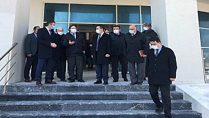 Vali Aktaş, Çardak Ticaret Merkezi inşaatında incelemelerde bulundu