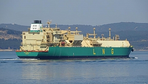 Nijerya’dan yola çıkan doğal gaz gemisi Çanakkale Boğazı'ndan geçti