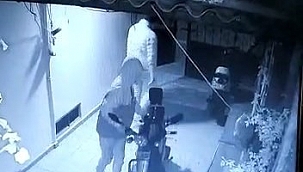 Yasak dinlemeyip motosiklet çaldılar