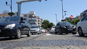 Çanakkale’de trafiğe kayıtlı araç sayısı 242 bin oldu