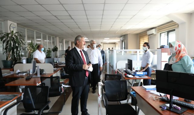 Başkan Palancıoğlu, ilk mesai gününde personel ile bayramlaştı