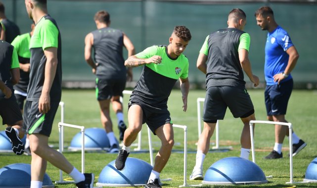 Bursaspor'da yeni sezon hazırlıkları moralli devam ediyor
