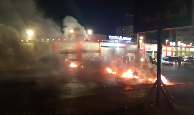 Hükümetsiz kalan Lübnan'da halk yine sokaklarda: 7 yaralı