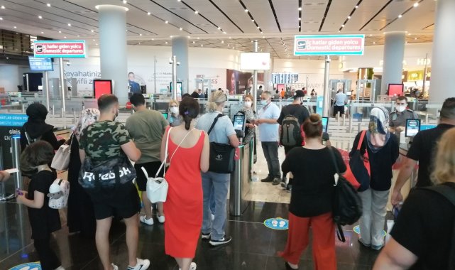 İstanbul Havalimanı'nda Kurban Bayramı yoğunluğu