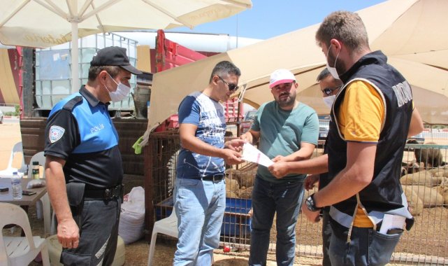 Karaman'da kurban pazarında broşürlü sahte para uyarısı