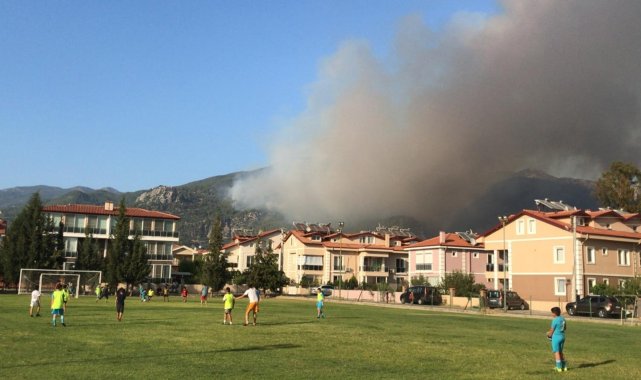 Köyceğiz'de yangın devam ediyor, Dalaman'daki yangın söndürüldü