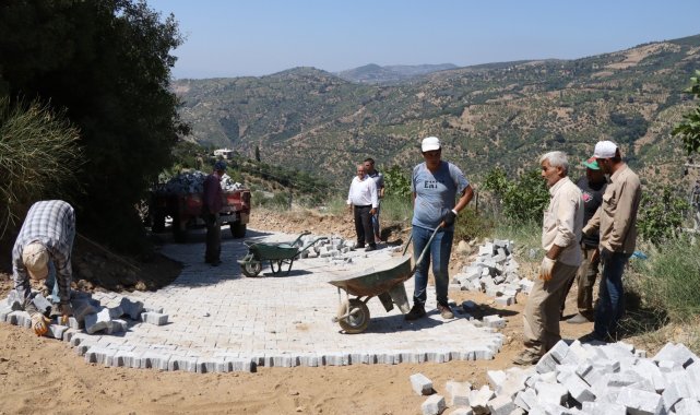 Nazilli Belediyesi, Aşağı Örencik'te yol çalışmalarına devam ediyor