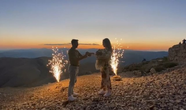 Nemrut Dağı'nda evlenme teklifi