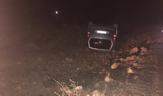 Sarıkamış'ta otomobil takla attı: 5 yaralı