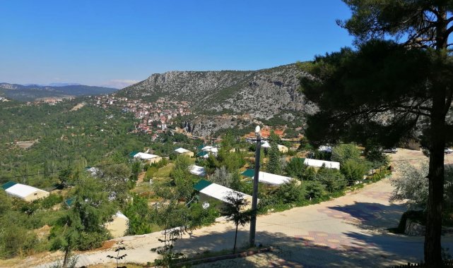 Sütçüler ilçesi yaz aylarında nüfusunu 5'e katlıyor