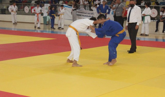 Yıldızlar Judo turnuvası sona erdi