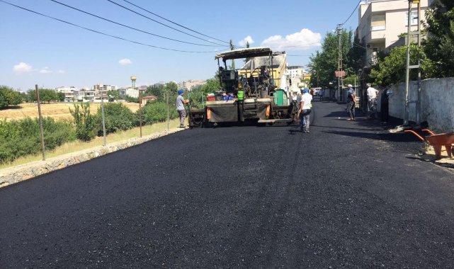 Yunus Emre mahallesinde asfalt çalışması