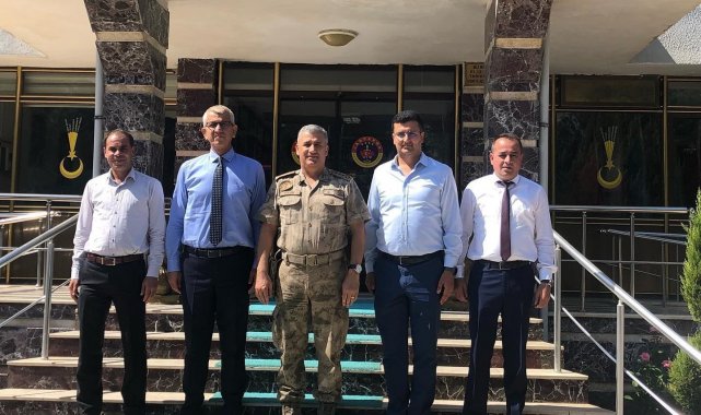 Albay Aslan'a ziyaret