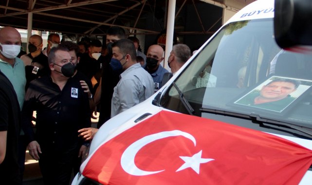Başkan Böcek'ten, ağabeyine son görev