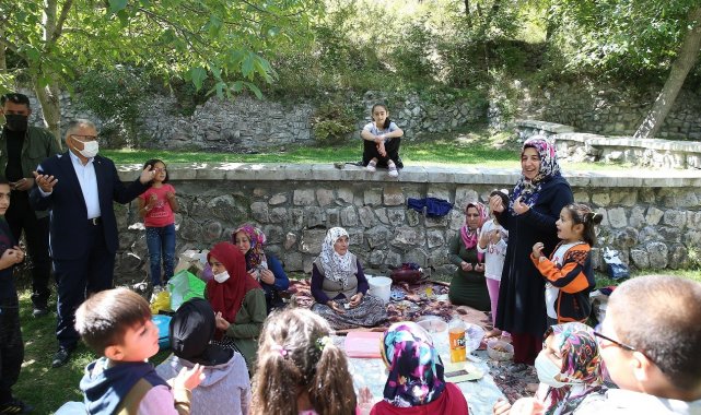Başkan Büyükkılıç, vatandaşlarla bir araya geldi