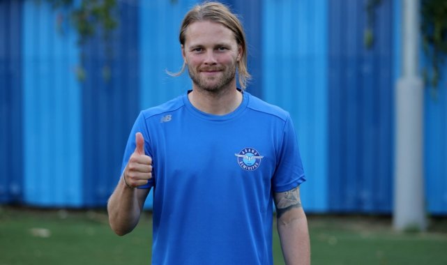 Birkir Bjarnason: "Çılgın taraftar gruplarını seviyorum"